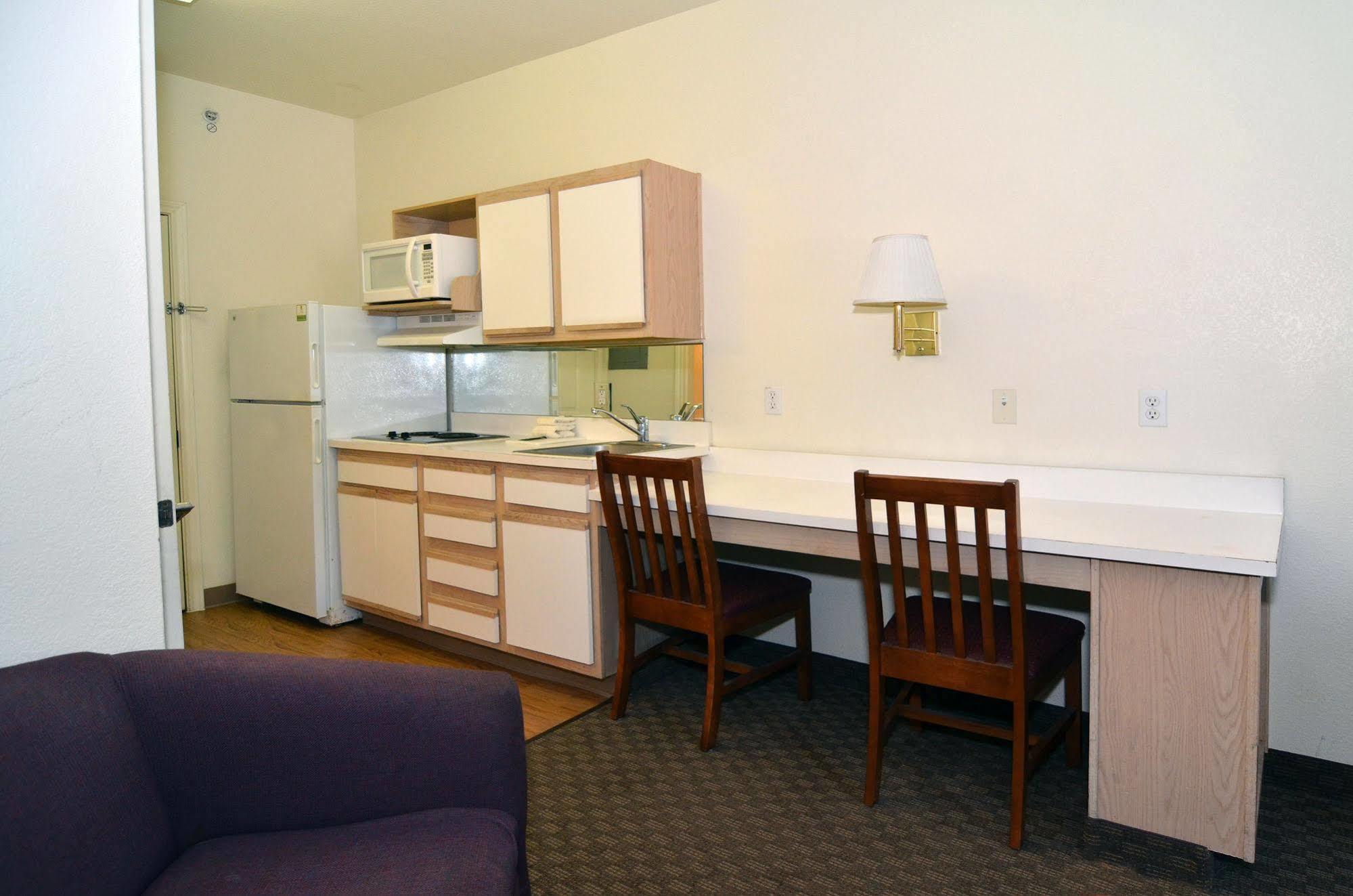 Intown Suites Extended Stay Austin Tx - Research Blvd Jollyville ภายนอก รูปภาพ
